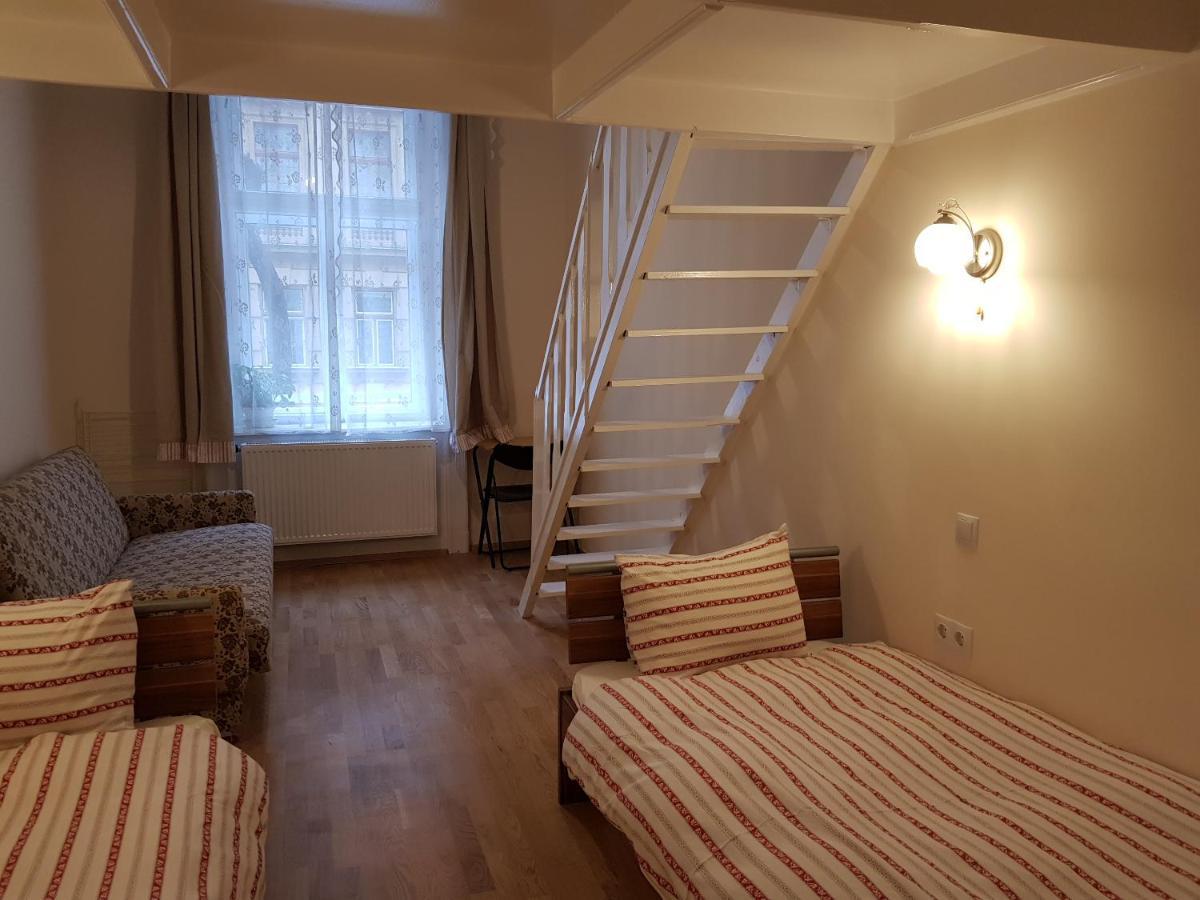Sakuranbo - Hostel Vendégház *